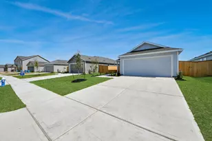 7611 Barcelona Springs Springs, Richmond, TX 77469 - Photo 2