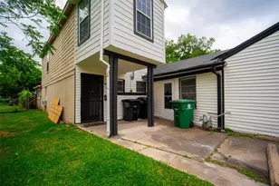 1911 Forest Hill Blvd, Houston, TX 77023 - Photo 2