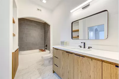 1901 Post Oak Boulevard #3105, Houston, TX 77056 - Photo 12