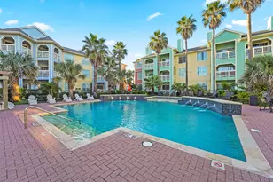 7000 Seawall Blvd, Galveston, TX 77551 - Photo 22