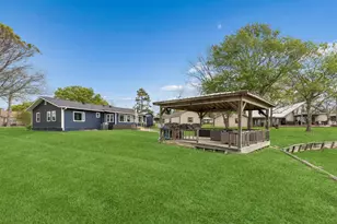 220 Teal Cir, Livingston, TX 77351 - Photo 6