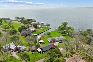 220 Teal Cir, Livingston, TX 77351 - Photo 1