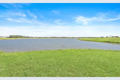 11915 S Pavillion Drive, Mont Belvieu, TX 77523 - Photo 46