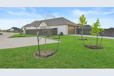 11915 S Pavillion Drive, Mont Belvieu, TX 77523 - Photo 40