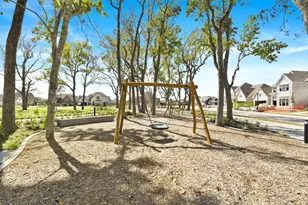 11915 S Pavillion Dr, Mont Belvieu, TX 77523 - Photo 44