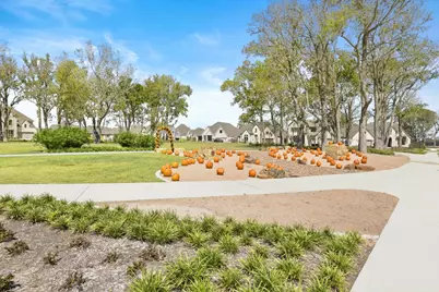 11915 S Pavillion Drive, Mont Belvieu, TX 77523 - Photo 42