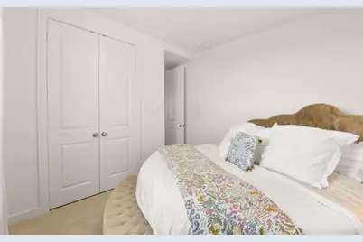 11915 S Pavillion Drive, Mont Belvieu, TX 77523 - Photo 30