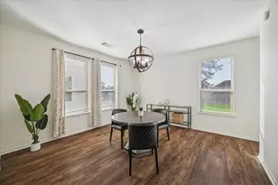 3332 Home Point Dr, Houston, TX 77091 - Photo 10