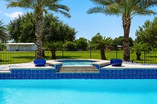 835 Hall Rd, Alvin, TX 77511 - Photo 12