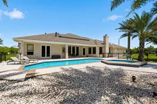 835 Hall Rd, Alvin, TX 77511 - Photo 14