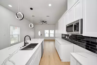 5226 Ricky Street, Houston, TX 77033 - Photo 18