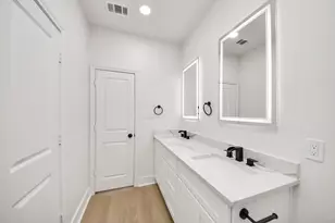 5226 Ricky St, Houston, TX 77033 - Photo 42