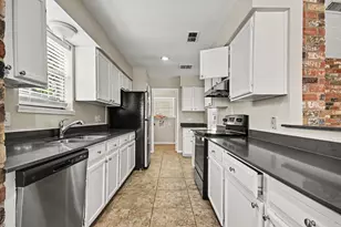 1150 Red Rock Canyon Dr, Katy, TX 77450 - Photo 10