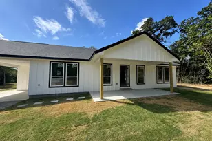 5506 County Road 366, Marquez, TX 77865 - Photo 1