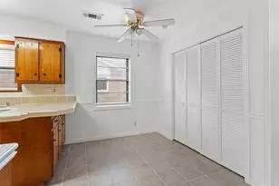 707 Briargrove Dr, Alvin, TX 77511 - Photo 8