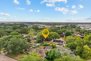 707 Briargrove Dr, Alvin, TX 77511 - Photo 20