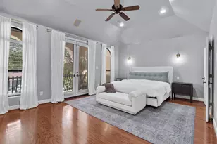 1334 Alexander St, Houston, TX 77008 - Photo 4