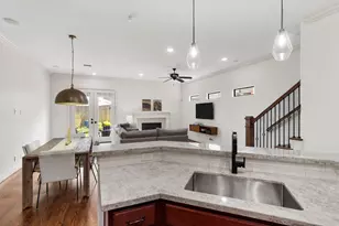 1334 Alexander St, Houston, TX 77008 - Photo 16