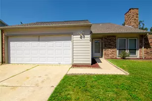 15806 Val Verde Dr, Houston, TX 77083 - Photo 2