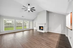 1855 Silent Shore Ct, League City, TX 77573 - Photo 10