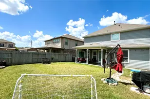 2635 Oakwood Blf Trl, Houston, TX 77038 - Photo 44