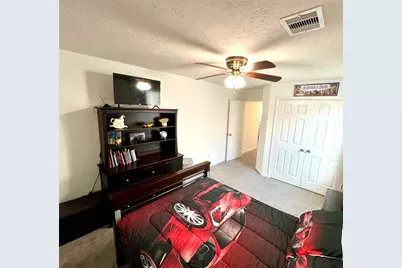2635 Oakwood Bluff Trail, Houston, TX 77038 - Photo 32