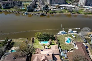 18510 Barbuda Ln, Houston, TX 77058 - Photo 48