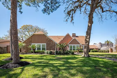 18510 Barbuda Lane, Houston, TX 77058 - Photo 2