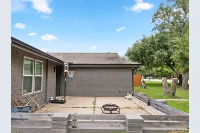 910 7th Street, Bay City, TX 77414 - Photo 2