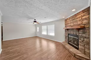 18028 Klein Rd, Winnie, TX 77665 - Photo 16