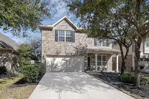 10 Canterborough Pl, Tomball, TX 77375 - Photo 2