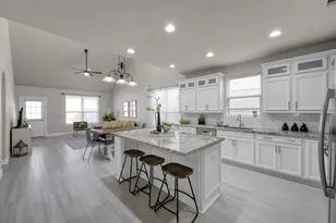 10 Canterborough Pl, Tomball, TX 77375 - Photo 8