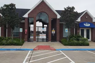 2702 Golden Hills Ct, Fresno, TX 77545 - Photo 8