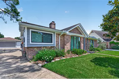 11818 Meadowdale Drive, Meadows Place, TX 77477 - Photo 2