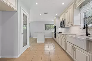 11818 Meadowdale Dr, Meadows, TX 77477 - Photo 14