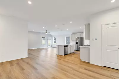 767 Timber Heights Drive, Dayton, TX 77535 - Photo 10