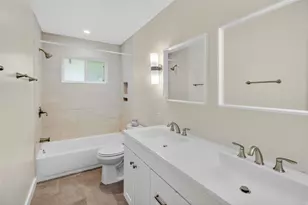 5502 Effingham Dr, Houston, TX 77035 - Photo 18