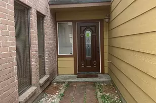 4429 W Cypress Villas Dr Dr, Houston, TX 77379 - Photo 2