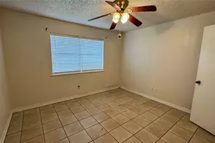 10942 Dunvegan Way, Houston, TX 77013 - Photo 16