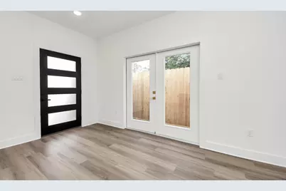 5506 Bacher St Street #A/B, Houston, TX 77028 - Photo 8