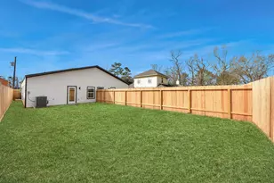 5506 Bacher St St, Houston, TX 77028 - Photo 34