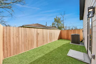 5506 Bacher St Street #A/B, Houston, TX 77028 - Photo 36