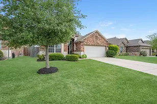9706 Yellow Rose Dr, Texas City, TX 77591 - Photo 2