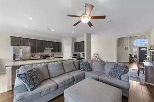 9706 Yellow Rose Dr, Texas City, TX 77591 - Photo 10
