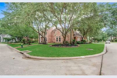 2 English Glade Court, The Woodlands, TX 77381 - Photo 6