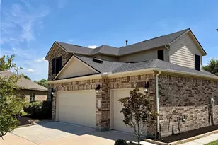 7834 London Tower Ln, Houston, TX 77044 - Photo 2