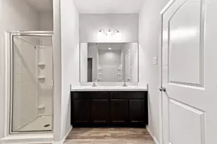 7834 London Tower Ln, Houston, TX 77044 - Photo 26