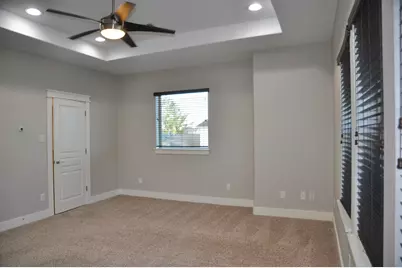 5743 Petty Street, Houston, TX 77007 - Photo 32