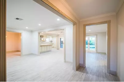 5046 Yarwell Drive, Houston, TX 77096 - Photo 8