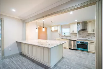 5046 Yarwell Drive, Houston, TX 77096 - Photo 16